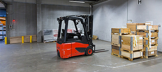 擁有專業(yè)的技術(shù)研發(fā)團(tuán)隊(duì)